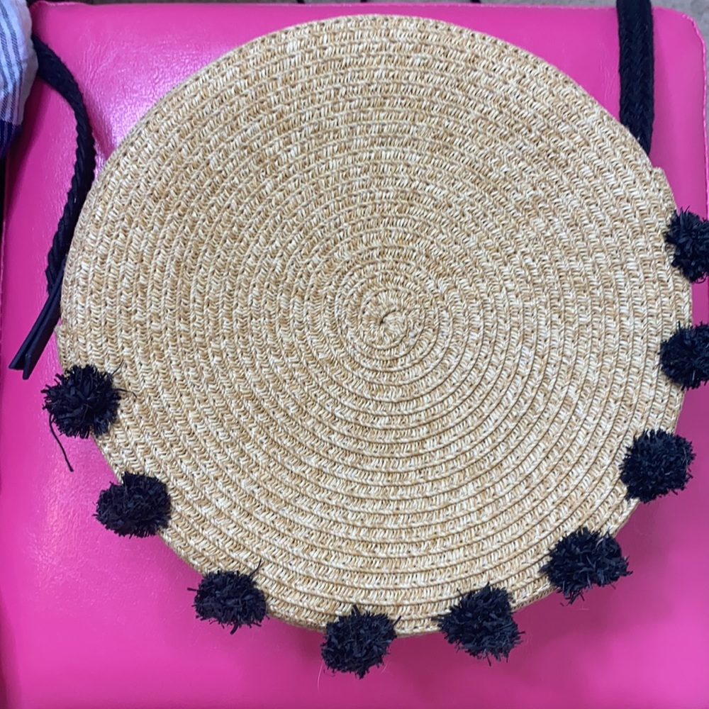 Stella&Dot crossbody Straw Pom Pom bag - Picture 4 of 8